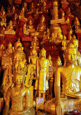 Die Pindaya-Höhlen (birmanisch ပင်းတယရွှေဥမင်, sprich: pɪ́ɴdəja̰ ʃwè ṵmɪ̀ɴ) sind eine buddhistische Pilgerstätte nahe bei der Stadt Pindaya im Shan-Staat in Myanmar.