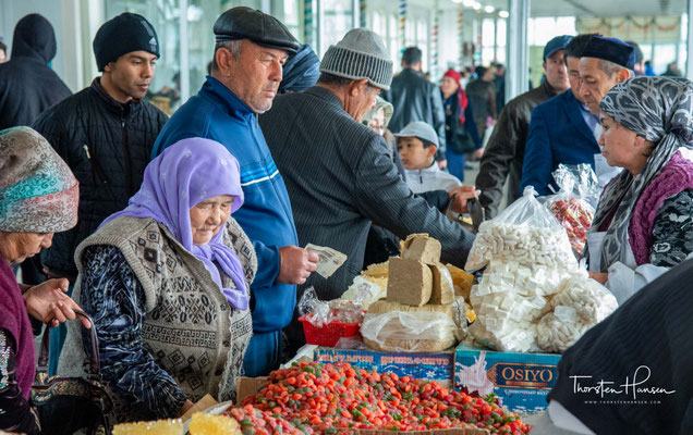 Früher war der Markt nach den angebotenen Produkten gegliedert, heutzutage ist diese Ordnung weitestgehend aufgehoben.