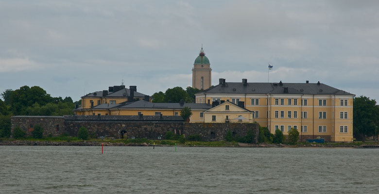 Die Festung Suomenlinna, auf fünf Inseln vor Helsinki gelegen