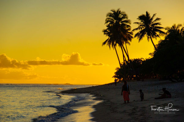 Sonnenuntergang über dem Taufua Beach 