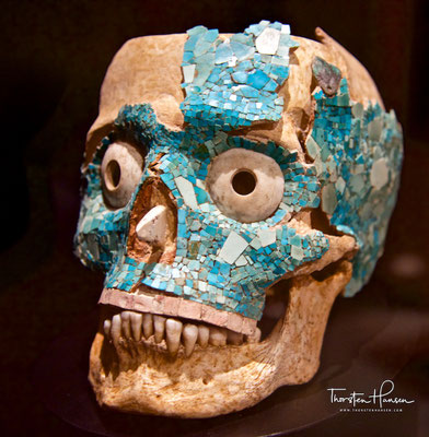 Mixtekische Maske aus dem Monte Albán-Schatzraum