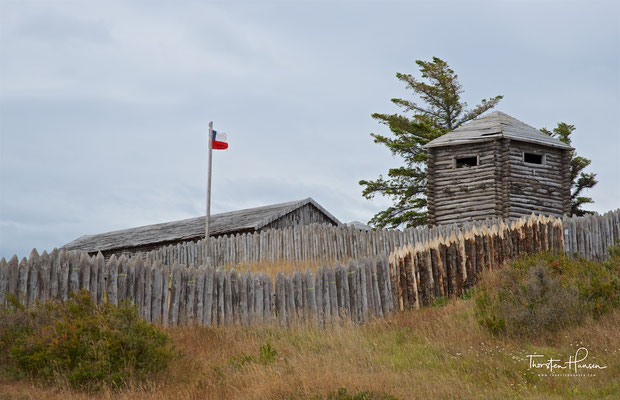 Fuerte Bulnes ist eine chilenische Festung an der Magellanstraße, 62 km südlich von Punta Arenas. 