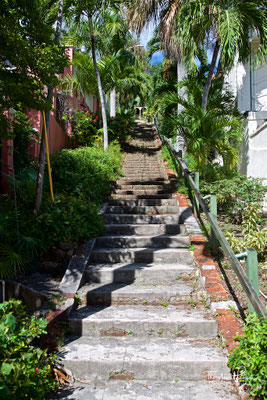 Die berühmten 99 Steps in Charlotte Amalie 