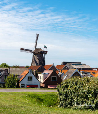 Texel gehört zur Kette der westfriesischen Inseln, die sich entlang der friesischen und nordholländischen Küste zieht. Auf Texel wohnen ca. 14.000 Menschen