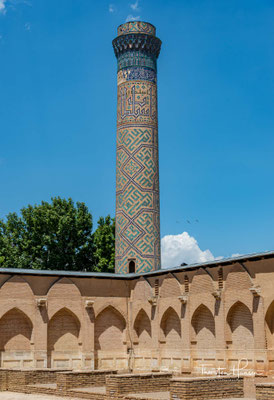 Bis zur Mitte des 20. Jahrhunderts war von ihr nur noch eine grandiose Ruine erhalten geblieben, doch inzwischen sind bedeutende Teile der Moschee durch Restaurierung wiederhergestellt worden.