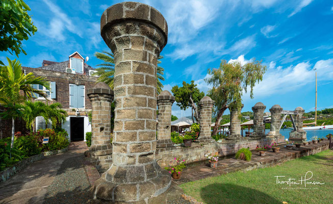 Admirals Inn Hotel und die Boat House Pillars