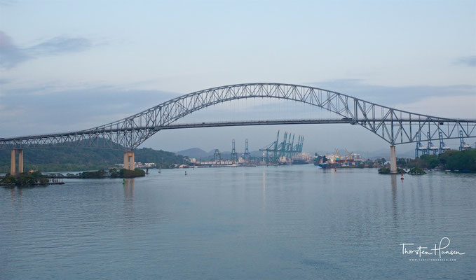 Puente de las Américas, bis 2004 war sie die einzige feste Straßenverbindung zw. Nord- und Südamerika
