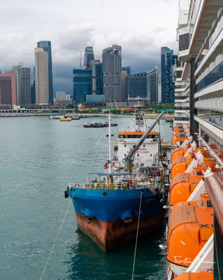 Die MS Westerdam im Hafen von Singapur
