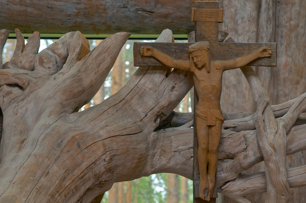 Holzkunst in Paateri von Eva Ryynänen