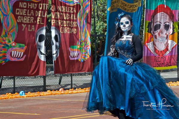 Dias de Muerte - Tag der Toten in der Universität Mexico 
