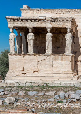 Im Laufe seiner Geschichte wurde das Gebäude zu verschiedenen Zwecken genutzt und dabei oft die ursprüngliche Form beschädigt. Im 7. Jahrhundert wurde es in eine byzantinisch-christliche Kirche umgewandelt.