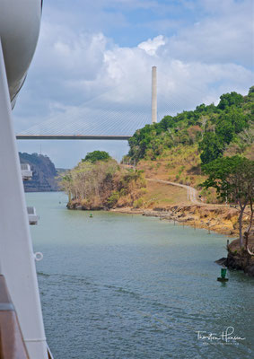 Ein Pylon der Puente Centenario, der Jahrhundertbrücke