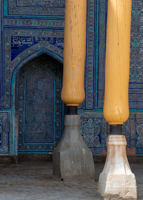 In der Zitadelle waren die Moschee des Khans, die Residenz, das oberste Gericht, der Empfangsbereich Kurnysh Khan, die Pulvermühle, das Arsenal, der Münzhof, die Kanzlei, der Harem, die Küche, Pferdeställe und die Hauptwache untergebracht.
