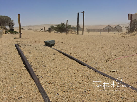 Schienen einer vergangenen Zeit in Kolmanskuppe 