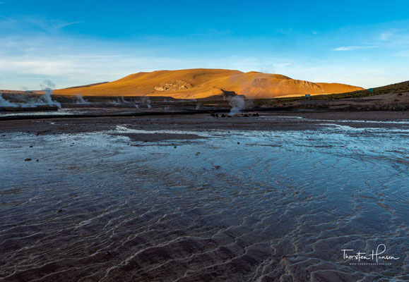 Der Vulkan El Tatio befindet sich in Chile in der Región de Antofagasta und ist Teil der Anden östlich der Atacama-Wüste. Der Krater liegt auf ca. 4280 m.