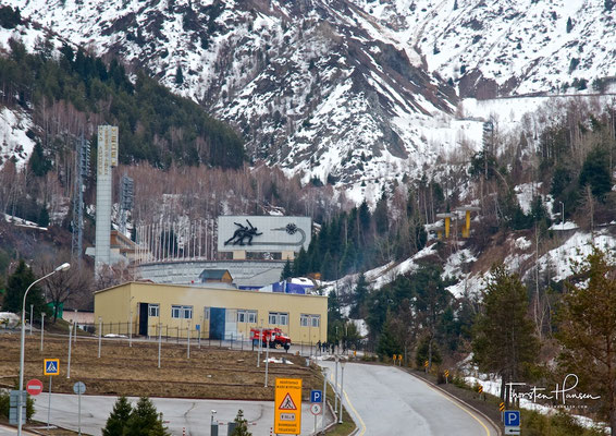 Die Eisschnelllauf- und Bandybahn in Medeo