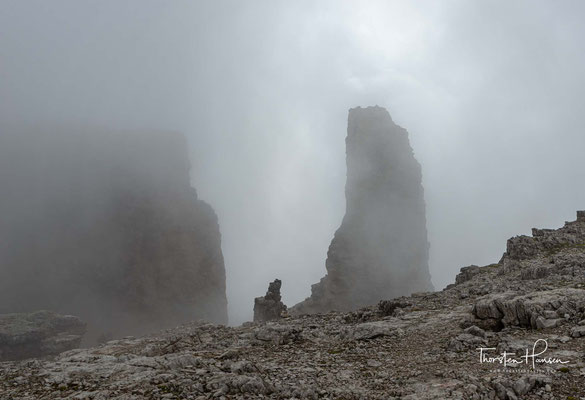 Die Natur als Baumeister: Wie ein riesiger Zahn ragt der 2861m hohe Bergerturm gen Himmel.