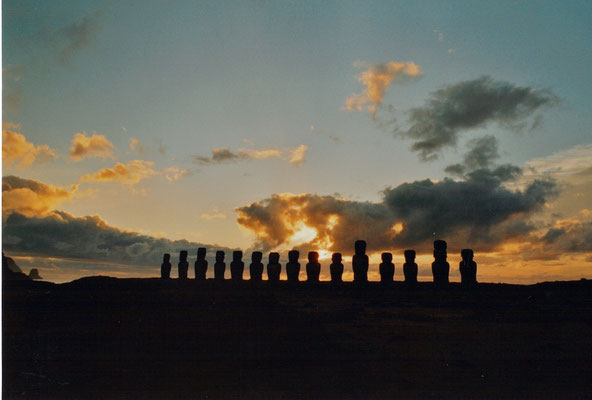 Moais am Ahu Tongariki