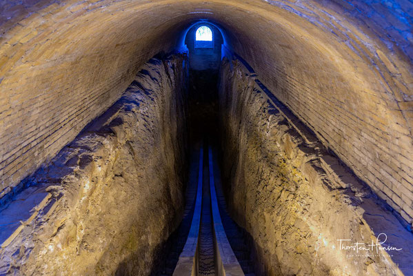 Unterirdische Teile des Sextanten de Ulug Begs Observatorium in Samarkand
