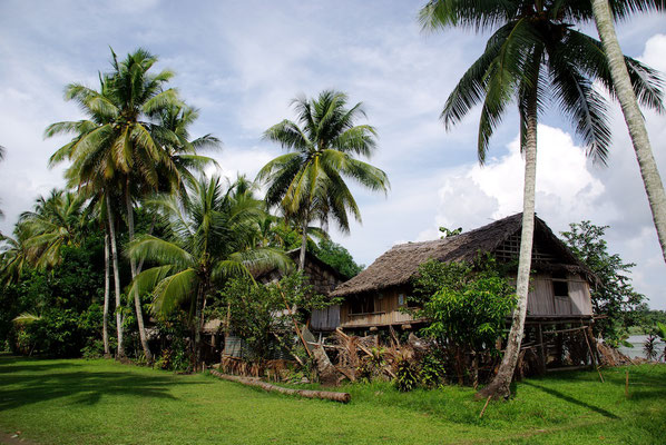 Dorf Korogo am Sepik River