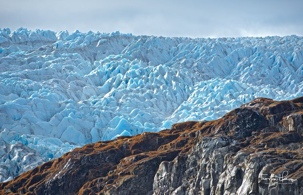 Er entspringt im Zentrum des südpatagonischen Eisfelds, ist 21 Kilometer lang und bedeckte 1986 eine Fläche von 157 km²; davon entfallen ca. 126 km² auf das Akkumulationsgebiet.