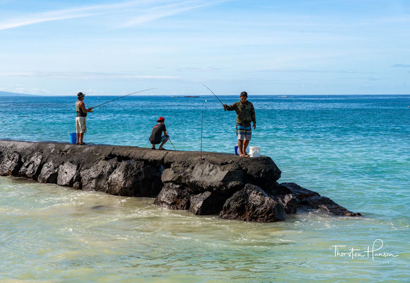 Angler im Hafen von Lahaina 