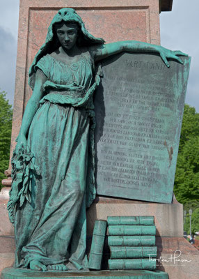 Maamme (finnisch) oder Vårt land (schwedisch) („Unser Land“) ist die Nationalhymne Finnlands