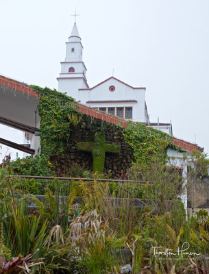 Die malerische, weiß getünchte Kirche, wurde im 17. Jahrhundert auf dem Monserrate erbaut und ist mit dem Schrein des „Gefallenen Jesus“ (El Señor Caído) eine beliebte Pilgerstätte. 