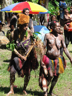 Eröffnungszeremonie des Haus Tambaran im Dorf  Wombun am Sepik