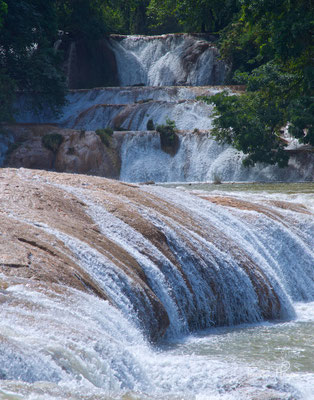 Die Cataratas de Agua Azul (Wasserfälle des blauen Wassers)