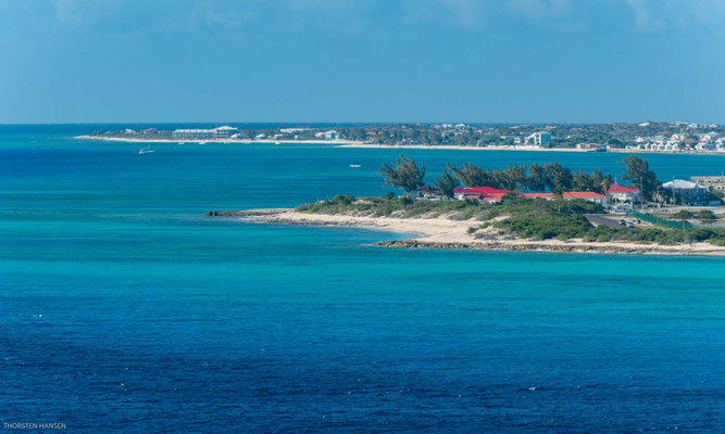 Auf Grand Turk liegt Cockburn Town, die Hauptstadt der Turks- und Caicosinseln.