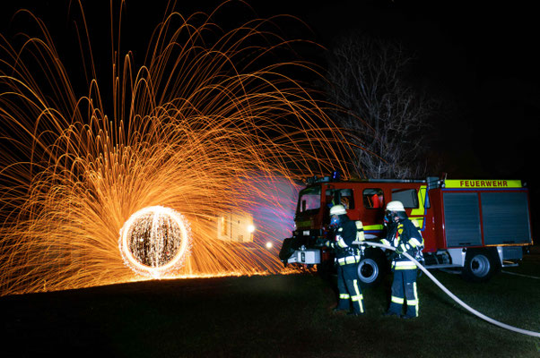 Lightpainting - Feuerwehr Muthmannshofen