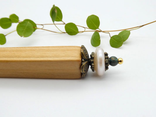 Haarstab aus Holz, Kirsche & Süßwasserperle