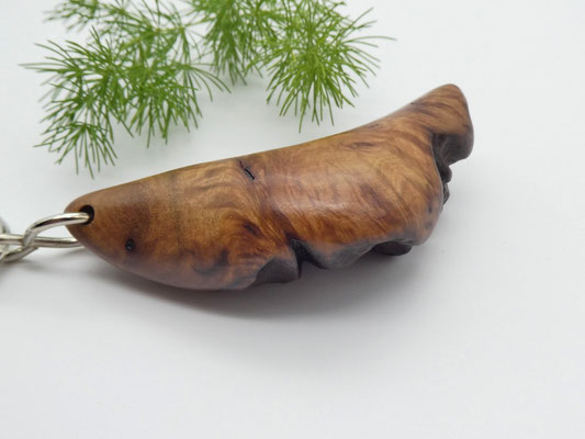 Schlüsselanhänger-Handschmeichler aus Eukalyptuswurzel