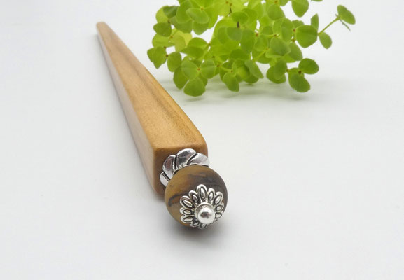 Haarstab aus Kirschholz & Tigerauge