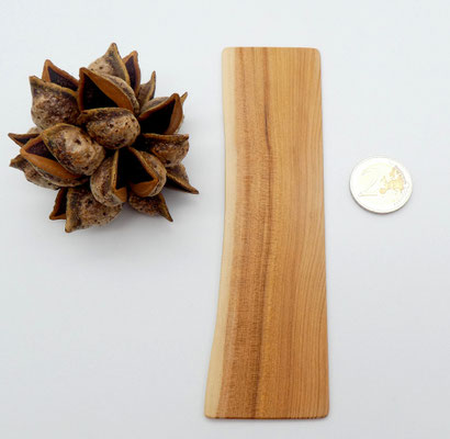 Lesezeichen aus Holz - echtes Wacholderholz
