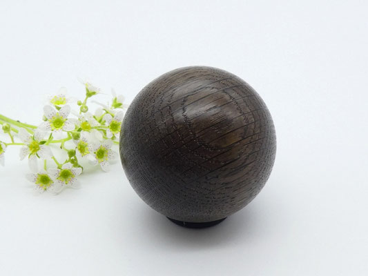 Holzkugel aus Mooreiche 46 mm