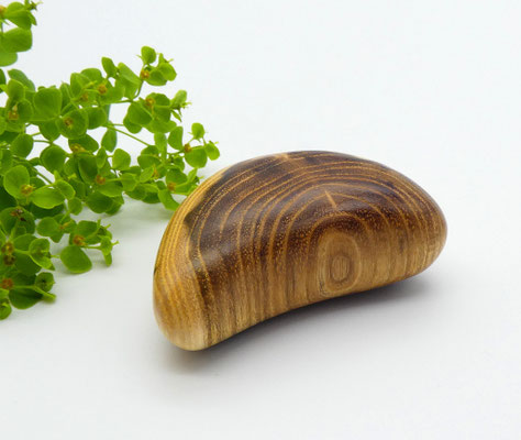 Handschmeichler aus Robinie (Akazie)