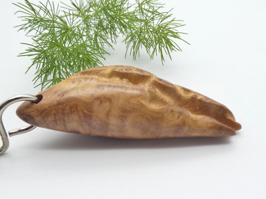 Schlüsselanhänger-Handschmeichler aus Eukalyptus