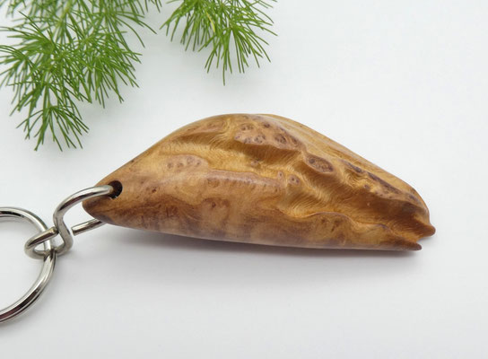 Schlüsselanhänger-Handschmeichler aus Eukalyptus