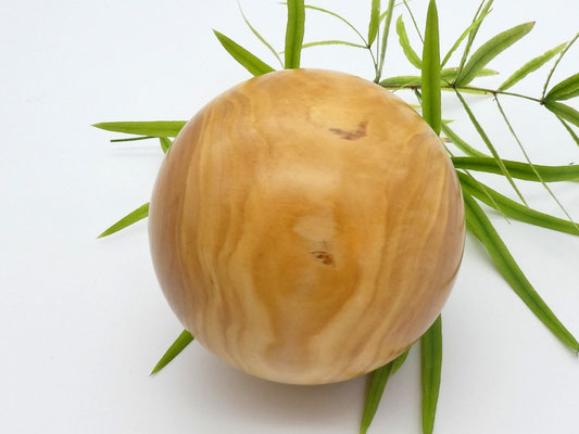 Holzkugel aus Lärche 72 mm