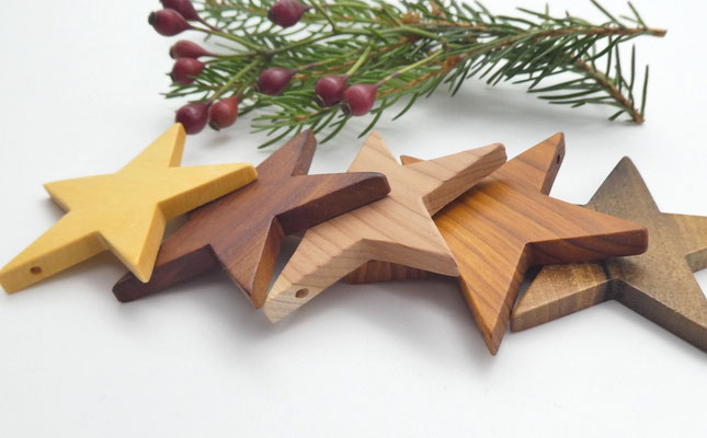 5 Holzsterne aus verschiedenen Hölzern