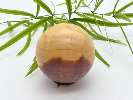 Holzkugel aus chinesischem Wacholder 47 mm
