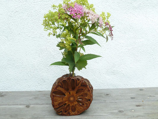 Blumenvase aus Holz, Banksiazapfen