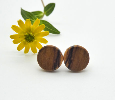 Ohrstecker aus Olivenholz