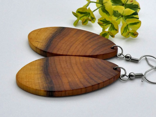 Ohrringe aus Holz - Eibe