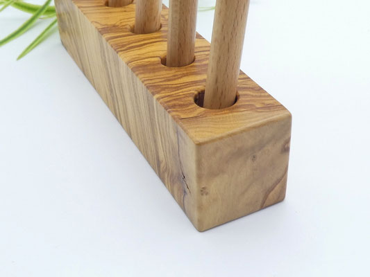 Stiftehalter aus Holz - Olivenholz für den Schreibtisch
