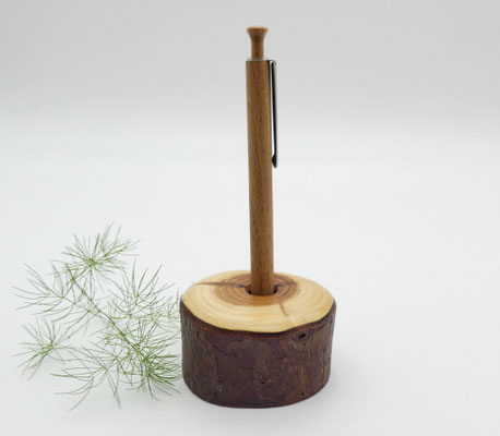 Stifthalter aus Eibenholz