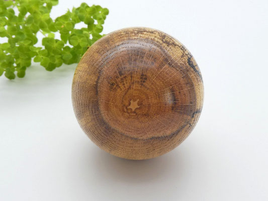 Holzkugel aus Roteiche 60 mm - Baum des Jahres 2025