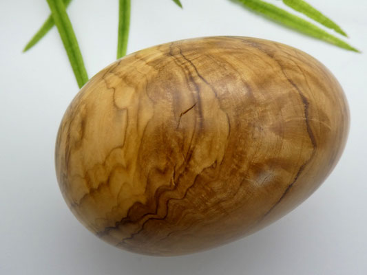 Holzei aus Olivenholz für Ostern